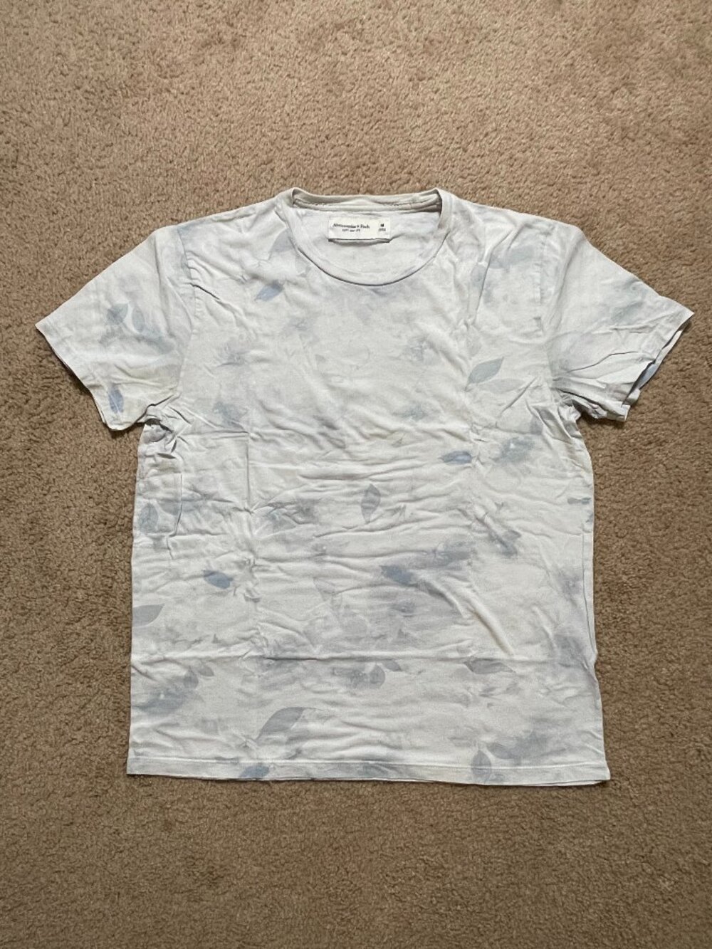 Abercrombie & Fitch Floral Leaf Graphic T-Shirt